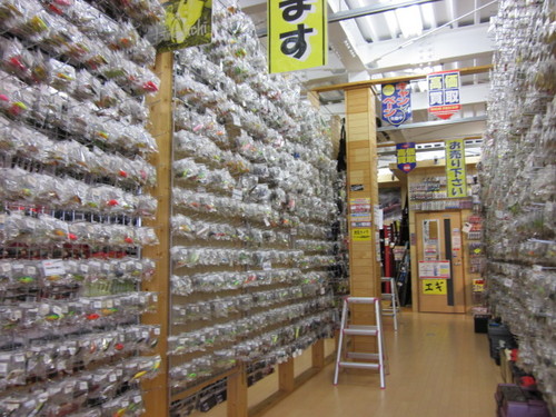 釣具新商品はもちろん、関西最大級の中古釣具アイテム