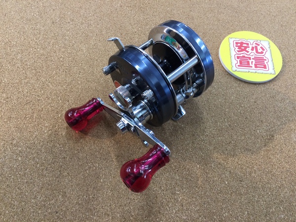 【最新釣具買取情報☆第２弾☆】「アブガルシア ○アンバサダー４５００Ｃ、○ＲＥＶＯ　ＬＴＺ　ＡＥ７４レーシングーＬ」買取り入荷致しました。（つりどうぐ一休　葛の葉店）サムネイル