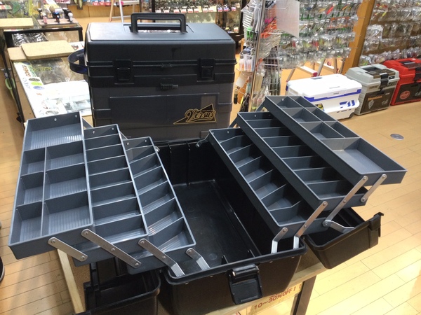 【最新釣具買取情報】「人気メーカーのタックルボックス！」買取り入荷致しました。（つりどうぐ一休　葛の葉店）サムネイル