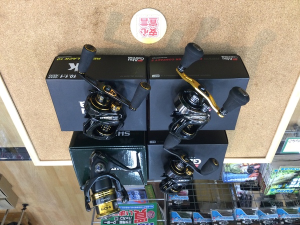 狭山店　本日の釣具買取商品！「アブガルシア　〇ＲＥＶＯ４　ブラック１０　〇ＲＥＶＯ４　ビッグシューターコンパクト８　〇ＲＥＶＯ４　エリート６ＩＢ＆シマノ　２２サハラ　２５００ＳＨＧなどが、買取入荷しました！」（狭山店）サムネイル