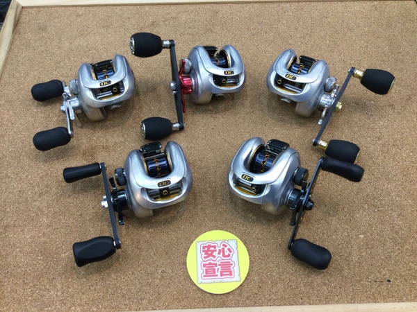 狭山店　本日の釣具買取商品　第６弾！「シマノ　〇０８メタニウムＭｇＤＣ（右２台）〇０８メタニウムＭｇＤＣ（左）〇０８メタニウムＭｇＤＣ７（右）〇０８メタニウムＭｇＤＣ７（左）などが、買取入荷しました！」（狭山店）サムネイル