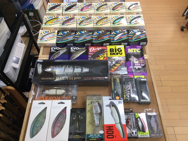 【最新釣具買取情報☆第２弾☆】「人気メーカーのルアー多数！」買取り入荷致しました。（つりどうぐ一休　葛の葉店）サムネイル