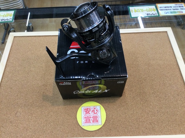 狭山店　本日の釣具買取商品　第３弾！「アブガルシア　２０ＲＥＶＯ　ＡＬＸ　ＴＨＥＴＡ　２５００ｓ（超美品）が、買取入荷しました！」（狭山店）サムネイル