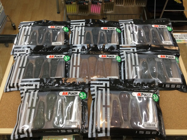 狭山店【新製品入荷情報】第３弾！「一誠　〇ＡＫパンチ３．３インチ（新製品・８色新入荷）〇ＡＫバズ１０ｇ（新製品）などが、入荷しました！」（狭山店）サムネイル