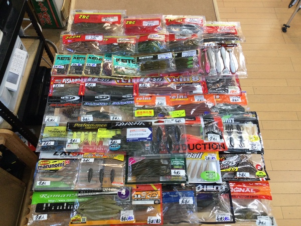 【最新釣具買取情報☆第２弾☆】「人気メーカーのワーム多数！」買取り入荷致しました。（つりどうぐ一休　葛の葉店）サムネイル