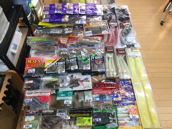 【最新釣具買取情報】「人気メーカーのワーム多数！」買取り入荷致しました。（つりどうぐ一休　葛の葉店）サムネイル