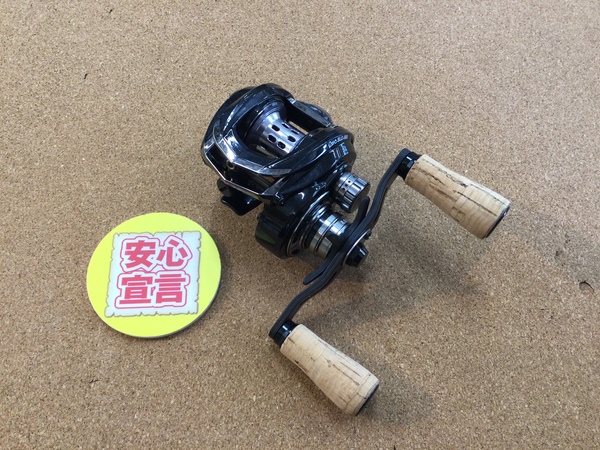 【最新釣具買取情報】「アブガルシア ○ＲＥＶＯ　ＳＬＣ　ＩＢ８ーＬ、シマノ ○カルカッタ１００ＸＴ、ＺＥＢＣＯ ○ＧＯＬＤ　１１　ＭＩＣＲＯ」買取り入荷致しました。（つりどうぐ一休　葛の葉店）サムネイル