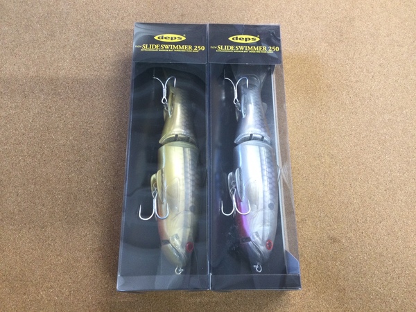 【新製品入荷情報☆第２弾☆】「ｄｅｐｓ NEWスライドスイマー２５０（新色）ｄｅｐｓ バルビュータ（新色） ＃３インチ/４インチ」が入荷いたしました！（葛の葉店）サムネイル