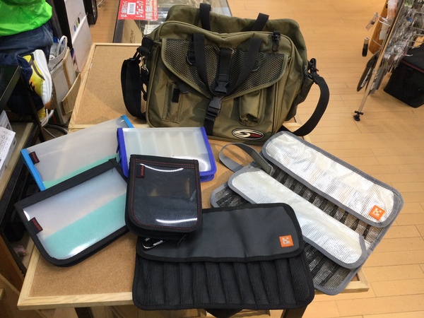 【最新釣具買取情報☆第２弾☆】「人気メーカーのエギケースやバッグ！」買取り入荷致しました。（つりどうぐ一休　葛の葉店）サムネイル