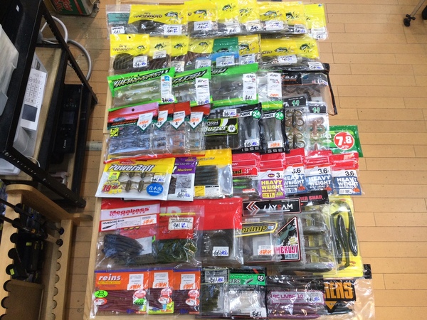 【最新釣具買取情報☆第２弾☆】「人気メーカーのワーム多数！」買取り入荷致しました。（つりどうぐ一休　葛の葉店）サムネイル