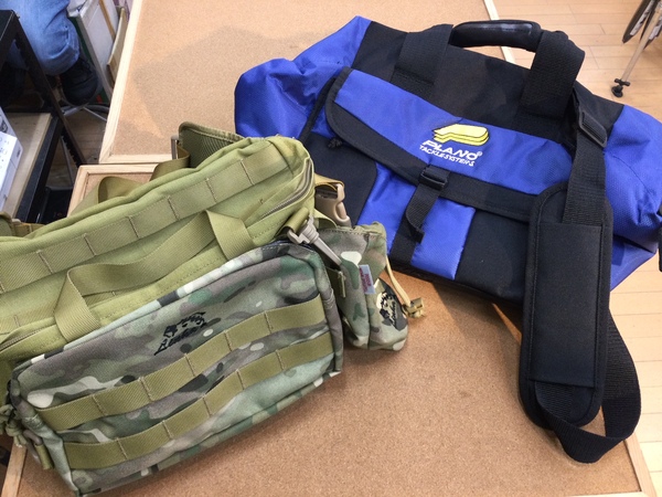 【最新釣具買取情報】「人気メーカー　タックルバッグ」買取り入荷致しました。（つりどうぐ一休　葛の葉店）サムネイル