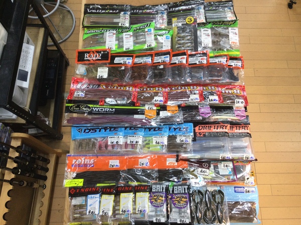 【最新釣具買取情報】「人気メーカーのワーム多数！」買取り入荷致しました。（つりどうぐ一休　葛の葉店）サムネイル