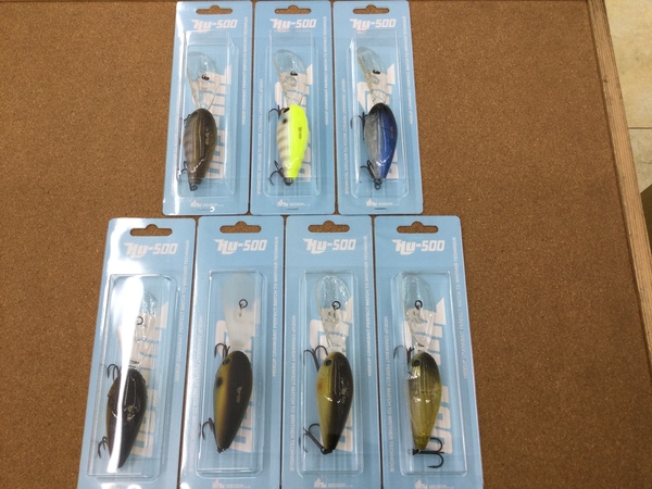 滋賀守山店　入荷情報　ハイドアップ  HU-500・一誠  GCザリバイブ57  GCザリバイブ67・つり人社  バサー2025年11月号　入荷いたしました！サムネイル
