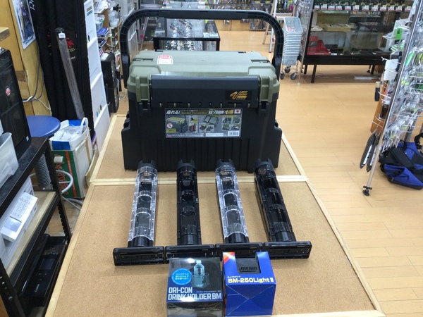 【最新釣具買取情報☆第２弾☆】「人気メーカーのタックルボックスなどの小物類！」買取り入荷致しました。（つりどうぐ一休　葛の葉店）サムネイル