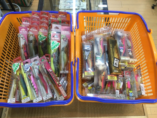 【最新釣具買取情報☆第３弾☆】「人気メーカーのエギをパッケージ入りの状態で多数」買取り入荷致しました。（つりどうぐ一休　葛の葉店）サムネイル