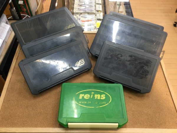 【最新釣具買取情報☆第５弾☆】「有名メーカーのＢＯＸを多数！」買取り入荷致しました。（つりどうぐ一休　葛の葉店）サムネイル