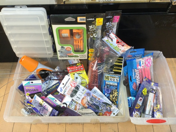 【最新釣具買取情報☆第４弾☆】「有名メーカーの小物類を多数！」買取り入荷致しました。（つりどうぐ一休　葛の葉店）サムネイル