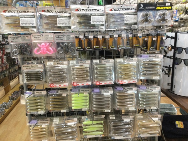 狭山店【製品入荷情報】「ボトムアップ　〇ヴァラップスイマー３．３インチ（４色再入荷）〇ヴァラップスイマー４．２インチ（４色再入荷）〇ヴァラップスイマー５．５インチ（３色再入荷）〇クネリー３．６インチ（１色再入荷）などが、入荷しました！」（狭山店）サムネイル