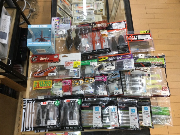 【最新釣具買取情報☆第５弾☆】「人気メーカーのワーム多数！」買取り入荷致しました。（つりどうぐ一休　葛の葉店）サムネイル
