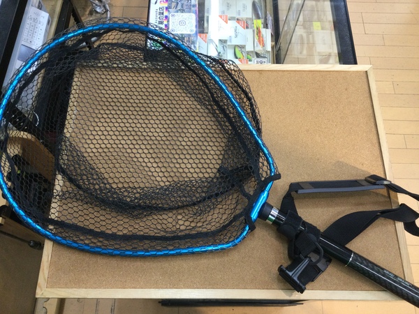 【最新釣具買取情報☆第３弾☆】「人気メーカーのランディングネット！」買取り入荷致しました。（つりどうぐ一休　葛の葉店）サムネイル