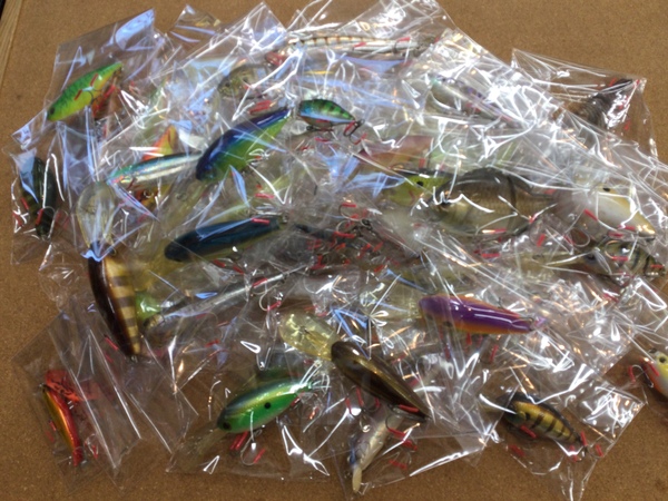 【最新釣具買取情報☆第２弾☆】「人気メーカーのルアー多数！」買取り入荷致しました。（つりどうぐ一休　葛の葉店）サムネイル