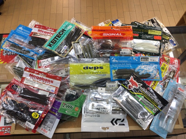 【最新釣具買取情報☆第２弾☆】「人気メーカーのワーム多数！」買取り入荷致しました。（つりどうぐ一休　葛の葉店）サムネイル