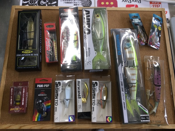 【最新釣具買取情報☆第２弾☆】「パッケージ入りの有名メーカールアーを多数！」買取り入荷致しました。（つりどうぐ一休　葛の葉店）サムネイル
