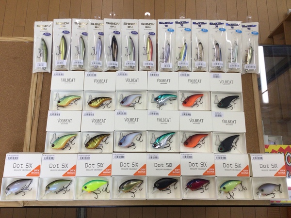 【新製品入荷情報☆第２弾☆】「レヴォニック 　ドットシックスｖｅｒ１.５ドライボーン８.５Ｌ（新製品）、シェキラー７８ＳＰ（新製品）、シンディ９４ＳＦ－Ｍ（新色）、ヴォルビート６０Ｆ（新色）、ヴォルビート７０Ｆ（新色）」が入荷いたしました！（葛の葉店）サムネイル