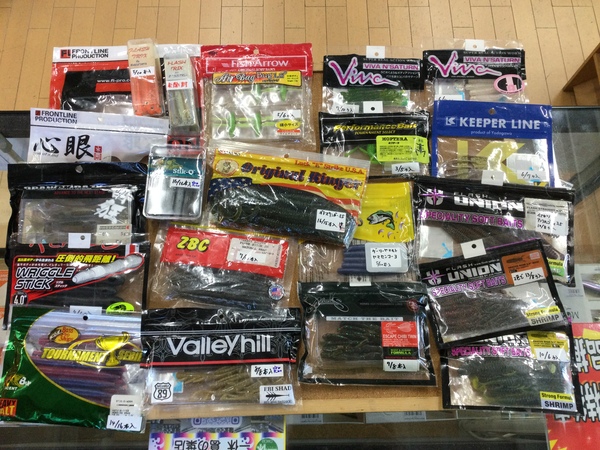 【最新釣具買取情報☆第３弾☆】「人気メーカーのワームを多数！」買取り入荷致しました。（つりどうぐ一休　葛の葉店）サムネイル