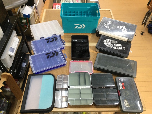 【最新釣具買取情報☆第３弾☆】「人気メーカーのＢＯＸ類」買取り入荷致しました。（つりどうぐ一休　葛の葉店）サムネイル
