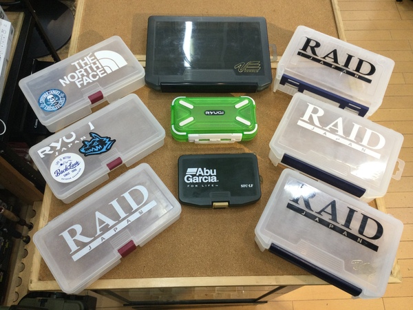 【最新釣具買取情報☆第２弾☆】「人気メーカーのタックルケース！」買取り入荷致しました。（つりどうぐ一休　葛の葉店）サムネイル